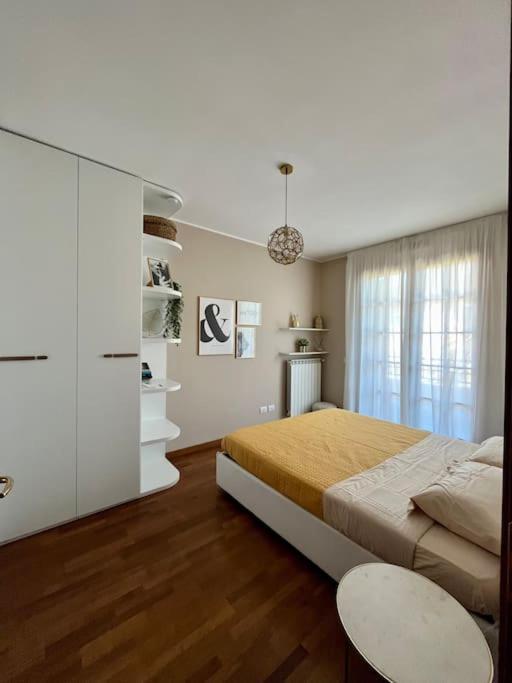 Casa Di Lillo Appartement Merate Buitenkant foto