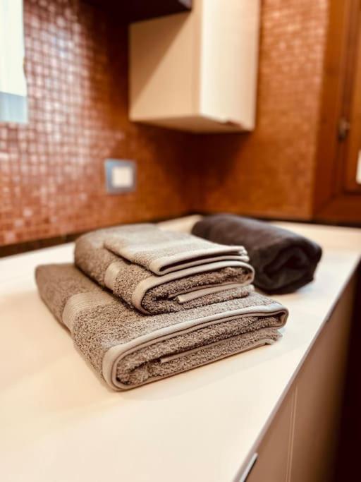 Casa Di Lillo Appartement Merate Buitenkant foto